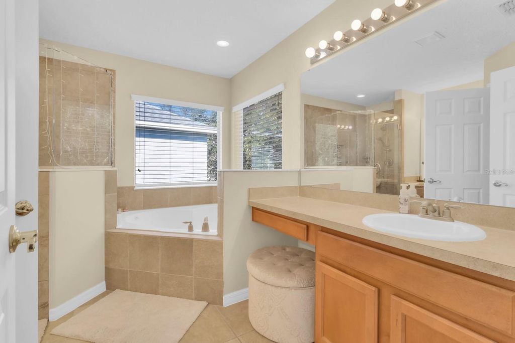 Image 20 of property listing at 4773 BLUE MAJOR DRIVE, Windermere, FL 34786