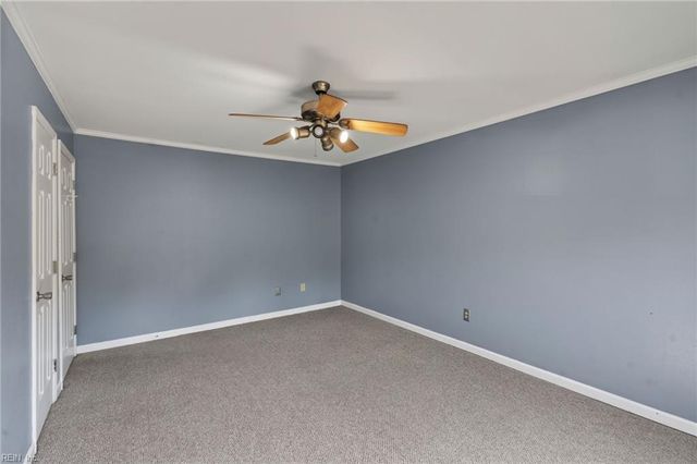 102 Heather Way Apt C, Yorktown, VA 23693