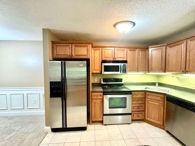 1000 Spring Valley Drive G, Andover, MA 01810