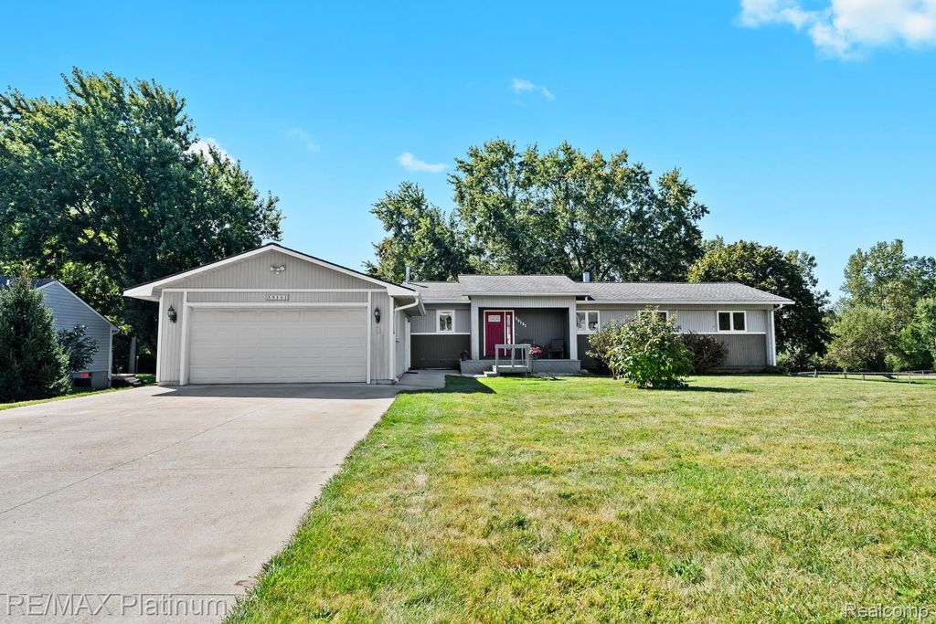 59191 Annah Drive, Lyon Charter Township, MI 48165