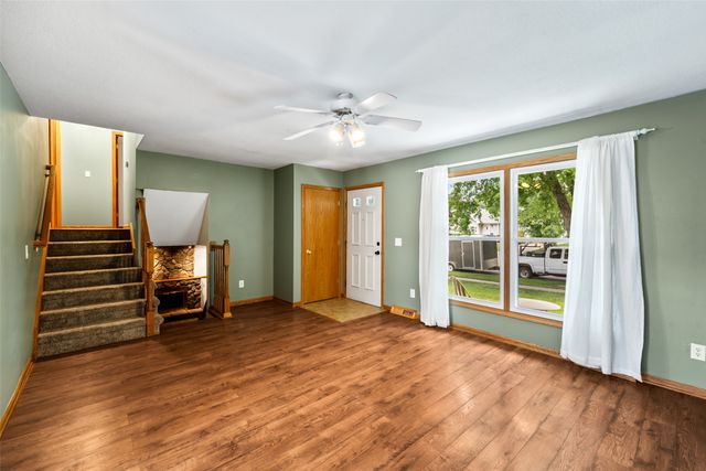 4131 Leyden Avenue, Des Moines, IA 50317