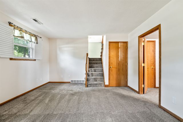 4131 Leyden Avenue, Des Moines, IA 50317