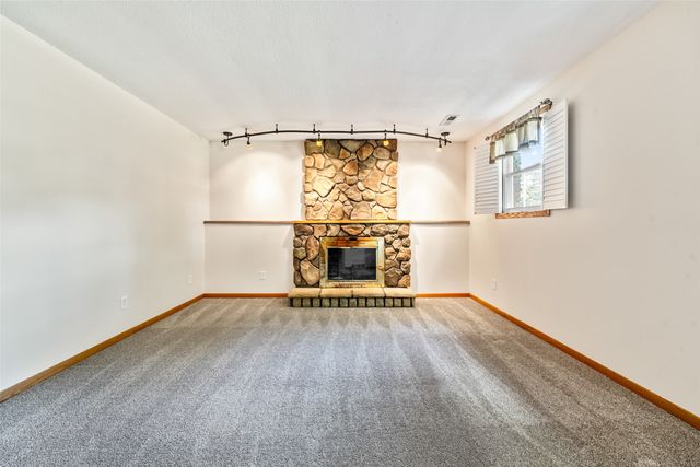 4131 Leyden Avenue, Des Moines, IA 50317