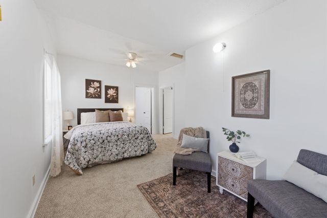217 N Vine St, Wichita, KS 67203