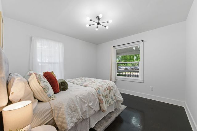 217 N Vine St, Wichita, KS 67203