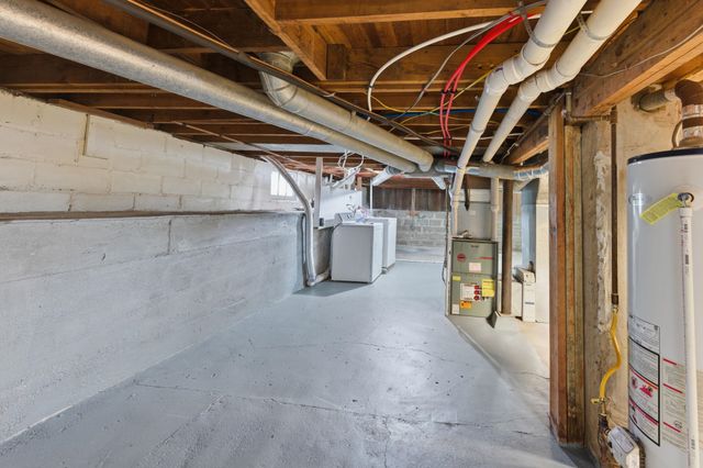 217 N Vine St, Wichita, KS 67203