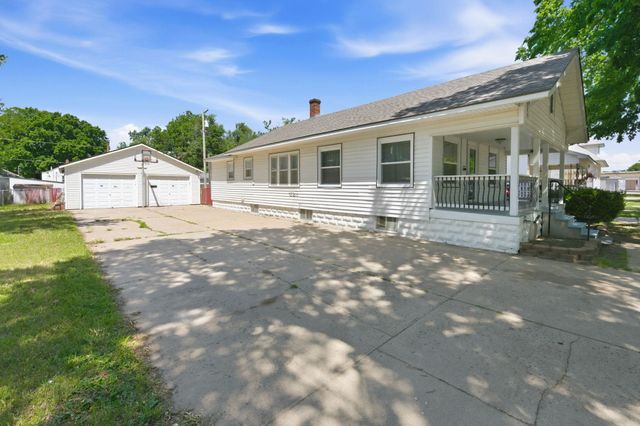 217 N Vine St, Wichita, KS 67203