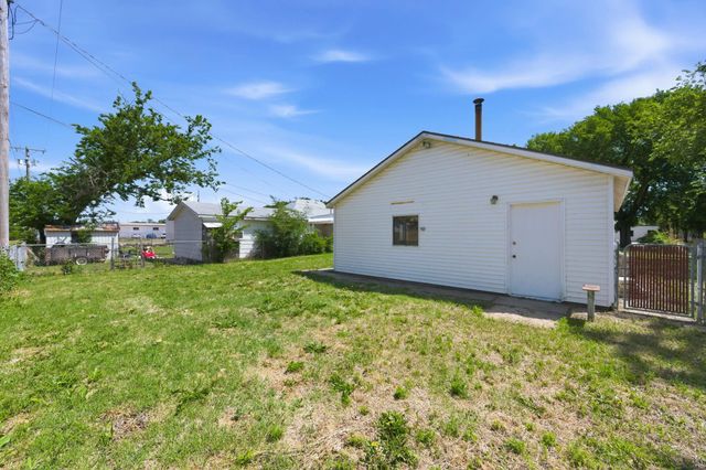 217 N Vine St, Wichita, KS 67203