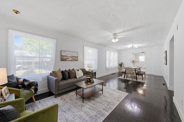 217 N Vine St, Wichita, KS 67203