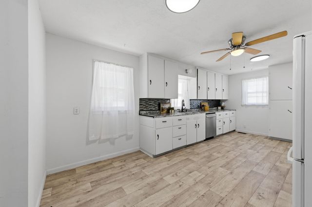 217 N Vine St, Wichita, KS 67203