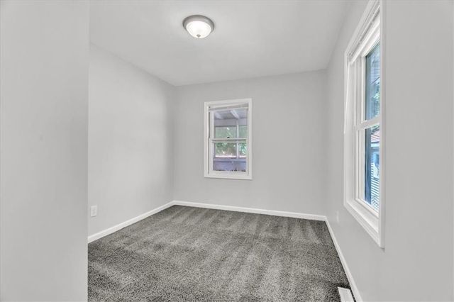 5330 NW Waukomis Drive, Kansas City, MO 64151