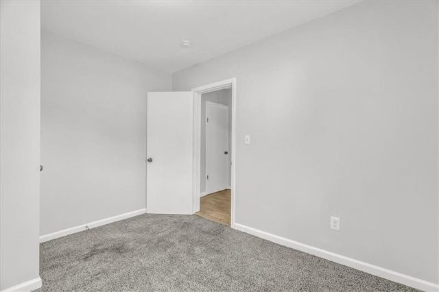 5330 NW Waukomis Drive, Kansas City, MO 64151