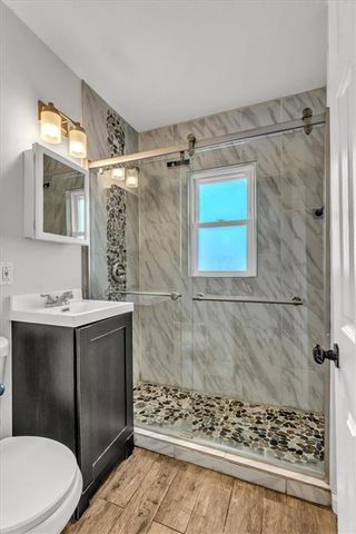 5330 NW Waukomis Drive, Kansas City, MO 64151