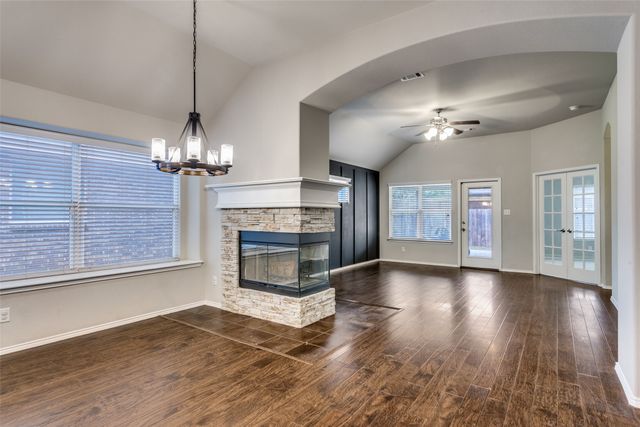 11824 Bellegrove Road, Burleson, TX 76028