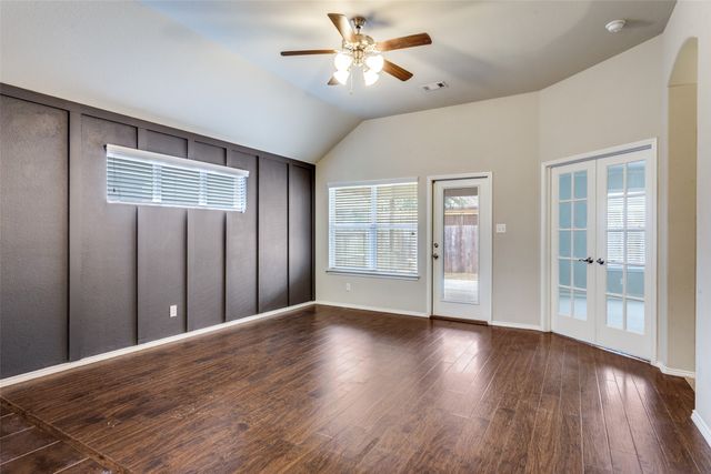 11824 Bellegrove Road, Burleson, TX 76028