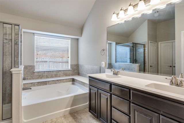 11824 Bellegrove Road, Burleson, TX 76028