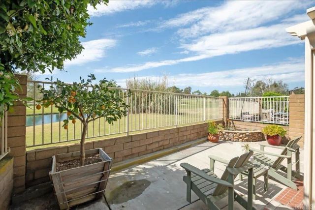 919 Wentworth Circle, Vista, CA 92081