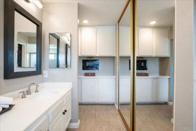 919 Wentworth Circle, Vista, CA 92081