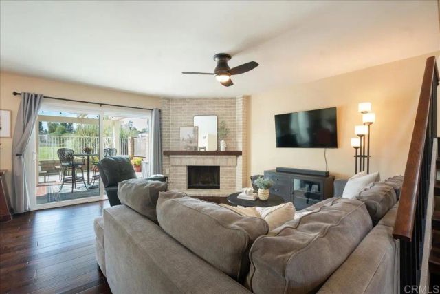 919 Wentworth Circle, Vista, CA 92081