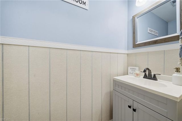 4009 Roebling LN, Virginia Beach, VA 23452