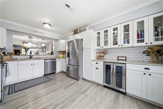 4009 Roebling LN, Virginia Beach, VA 23452