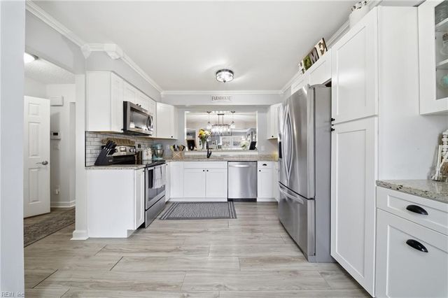 4009 Roebling LN, Virginia Beach, VA 23452