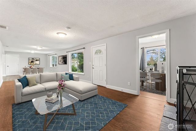 10219 Barnes Lane S, Tacoma, WA 98444