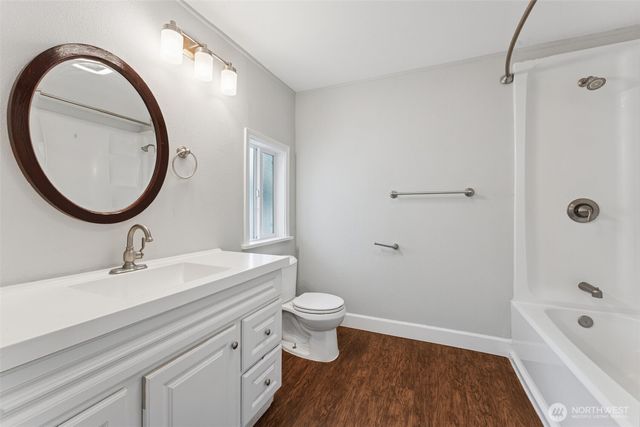 10219 Barnes Lane S, Tacoma, WA 98444