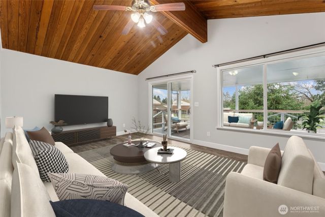 10219 Barnes Lane S, Tacoma, WA 98444