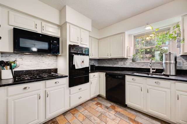 13835 Pyramid Drive, Farmers Branch, TX 75234