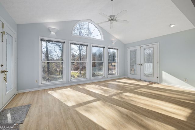 605 Chenocetah Drive, Cornelia, GA 30531