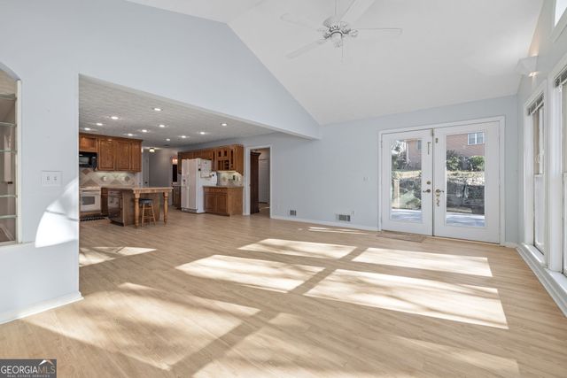 605 Chenocetah Drive, Cornelia, GA 30531