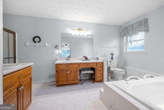 605 Chenocetah Drive, Cornelia, GA 30531