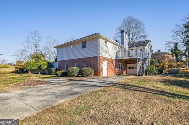 605 Chenocetah Drive, Cornelia, GA 30531