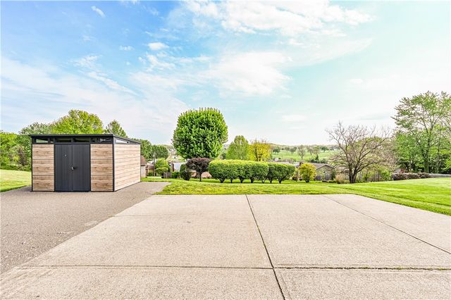 129 FRANKLIN DRIVE, City Of Greensburg, PA 15601