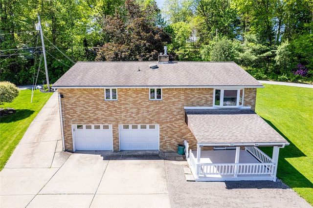 129 FRANKLIN DRIVE, City Of Greensburg, PA 15601