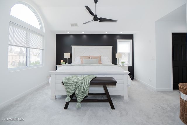 7100 N SIOUX Avenue, Chicago, IL 60646