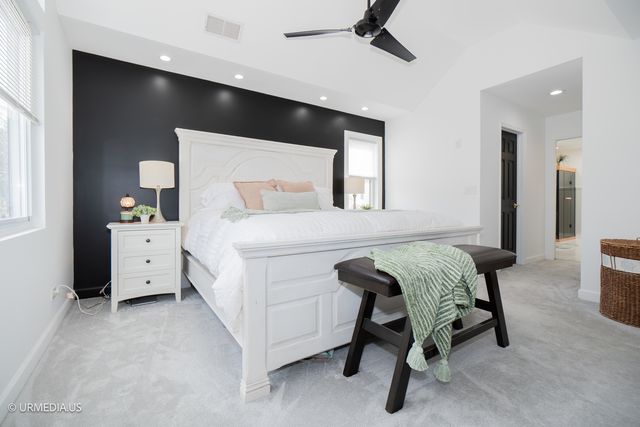 7100 N SIOUX Avenue, Chicago, IL 60646