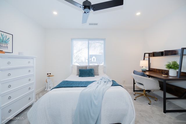 7100 N SIOUX Avenue, Chicago, IL 60646