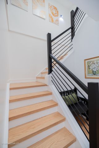 7100 N SIOUX Avenue, Chicago, IL 60646