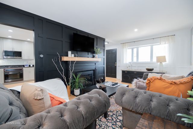 7100 N SIOUX Avenue, Chicago, IL 60646