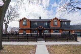 7100 N SIOUX Avenue, Chicago, IL 60646