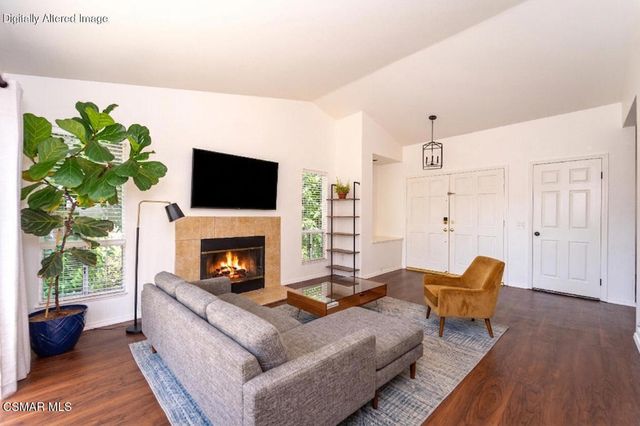 275 Ridgeton Lane B, Simi Valley, CA 93065