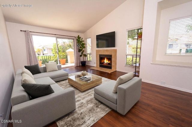 275 Ridgeton Lane B, Simi Valley, CA 93065