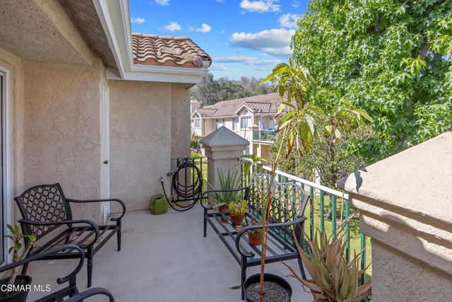 275 Ridgeton Lane B, Simi Valley, CA 93065