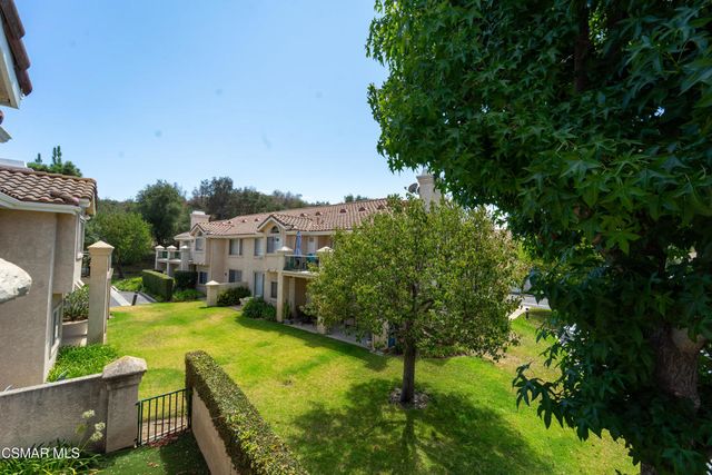 275 Ridgeton Lane B, Simi Valley, CA 93065
