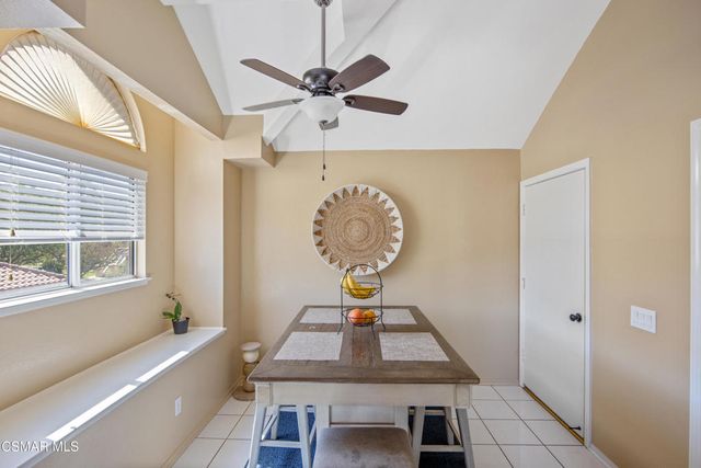 275 Ridgeton Lane B, Simi Valley, CA 93065