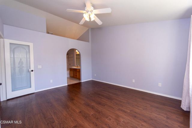 275 Ridgeton Lane B, Simi Valley, CA 93065