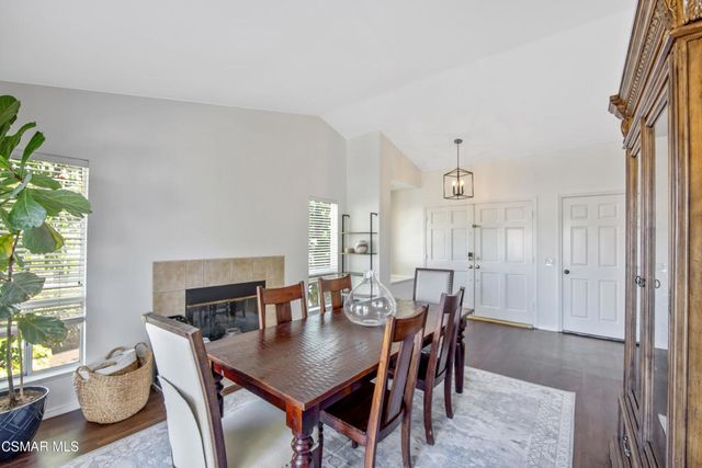 275 Ridgeton Lane B, Simi Valley, CA 93065