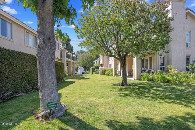 275 Ridgeton Lane B, Simi Valley, CA 93065